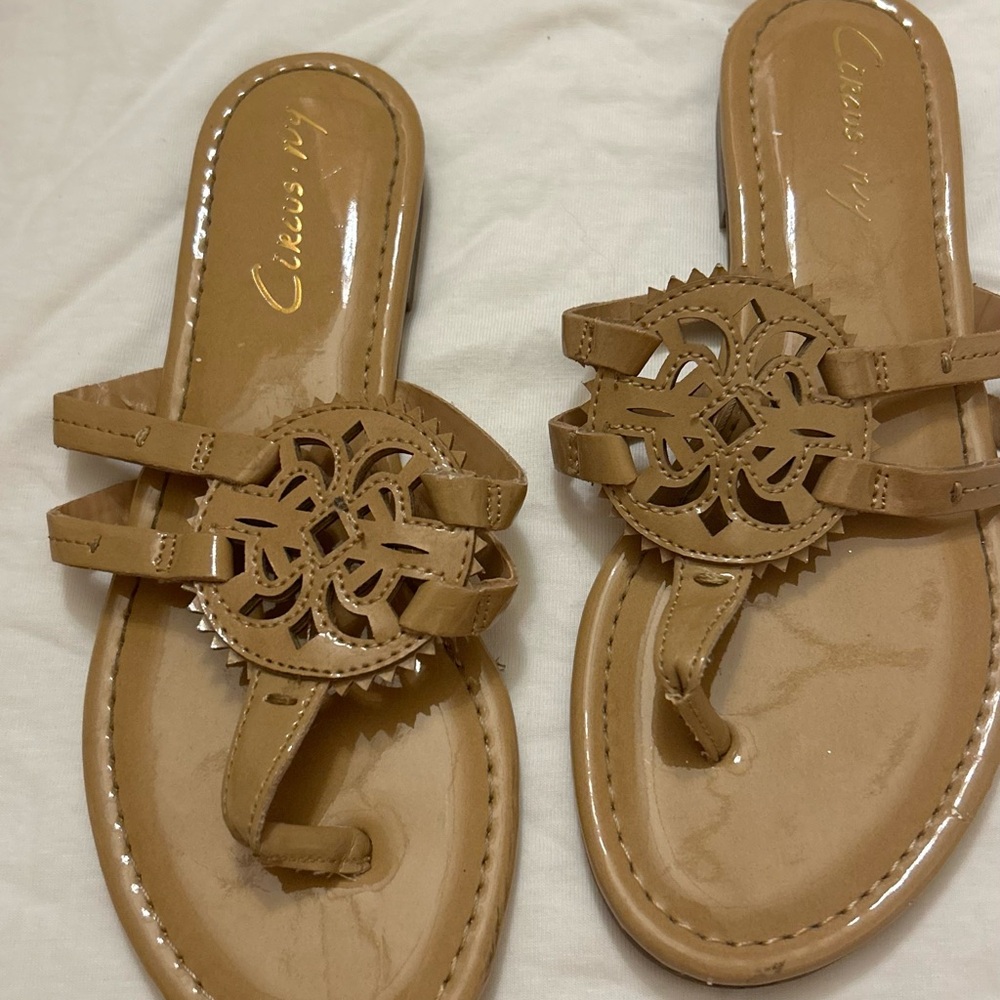 Tan Flat Thong Sandals with Floral Design